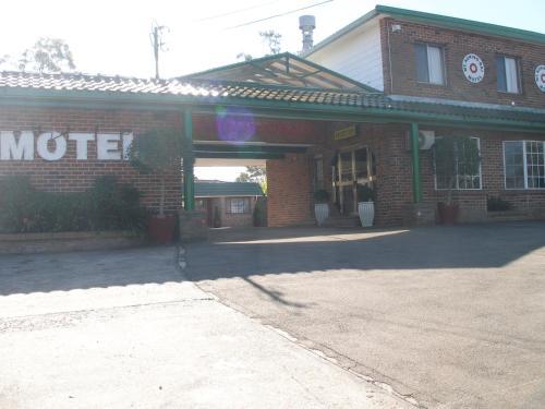 Mt Kuring-gai Motel