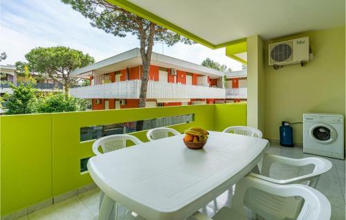 Beautiful Apartment In Bibione With 1 Bedrooms