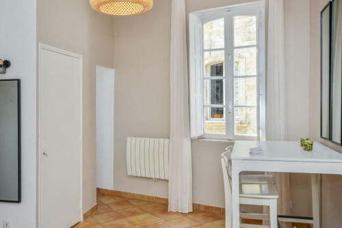 Comfortable Studio Apartment Close To Avignon Bridge Welkeys