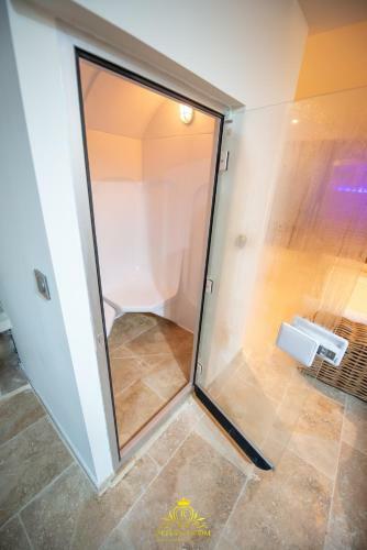 Hotel L'excellence Avignon - Suite Luxe Sauna, Hamman & Jaccuzzi