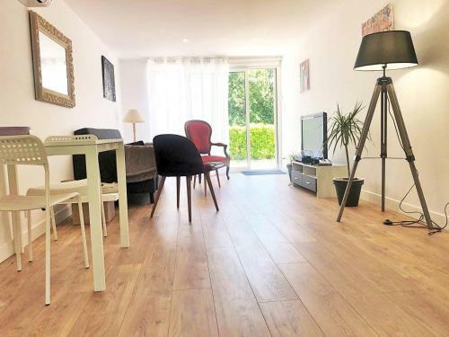 Apartamento T3 & Jardin 2 � 5 Pers � La Villa Terra