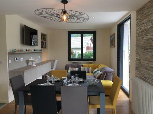 Hostal La Porte Des Alpes