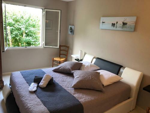 Villa Anani 9/p+1bb Piscine Chauff�e
