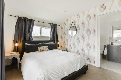 By The Seaside Bed & Breakfast