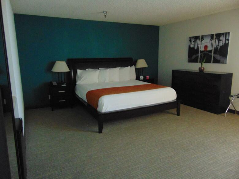 Redac Gateway Hotel Torrance