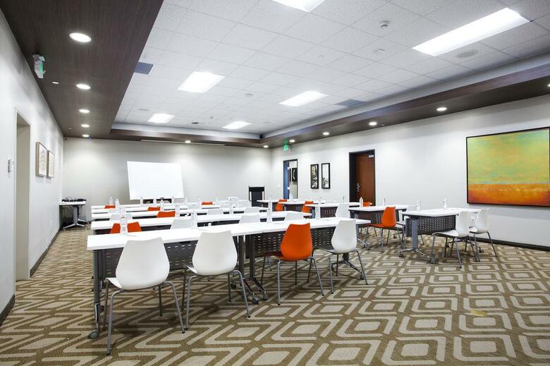 Redac Gateway Hotel Torrance