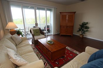 Cedars Tennis Resort By Rva
