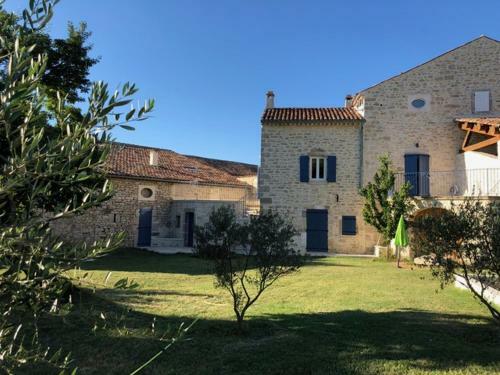Domaine Mary's