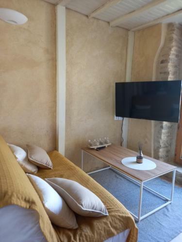 Apartamento Maisonnette En Pierre Avec Terrasse Privative.