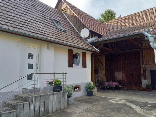 Kleines Bauernhaus Mit Nostalgischem Flair