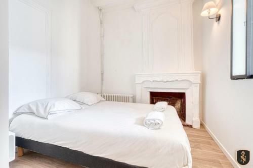 Large Apartment For 6 People In Bayeux