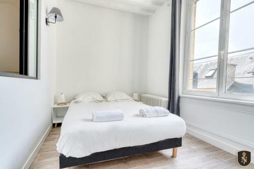 Large Apartment For 6 People In Bayeux