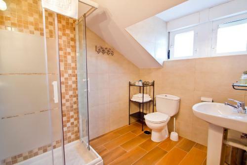 Albergue Hoster�a Fimar