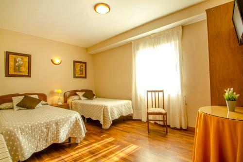 Albergue Hoster�a Fimar