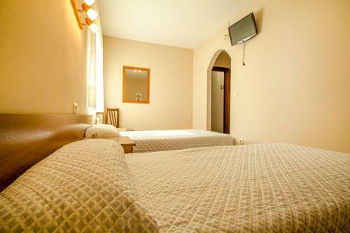 Albergue Hoster�a Fimar