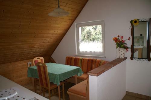 Hostal Themenpension Haus Sanz