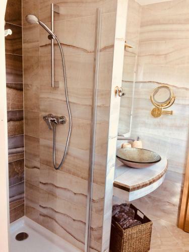 Hostal Themenpension Haus Sanz