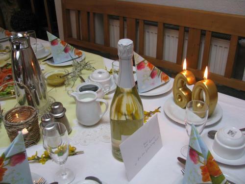 Hostal Themenpension Haus Sanz