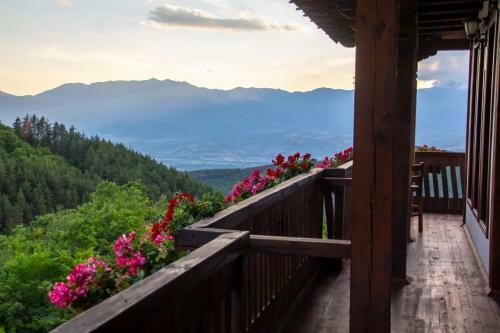 Leshtenski Rai Guest House