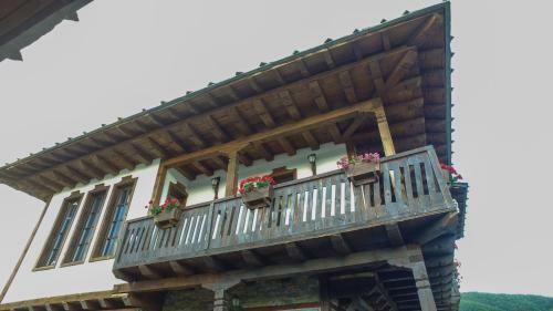 Leshtenski Rai Guest House