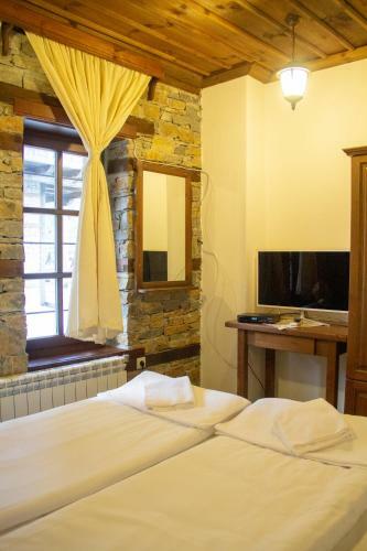Leshtenski Rai Guest House