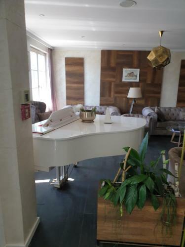 Strand Hotel Amelia