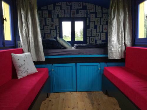 Bed & Breakfast La Roulotte Magic ! Des Grillots