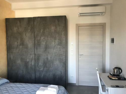 Hostal Holabologna B&B