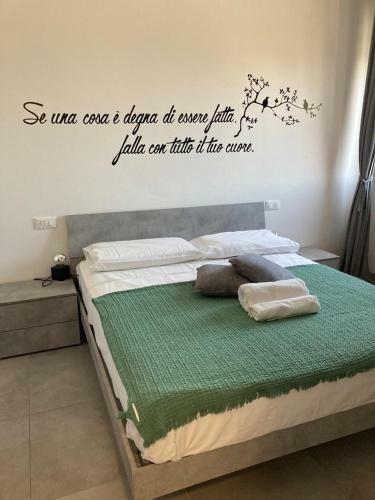 Hostal Holabologna B&B