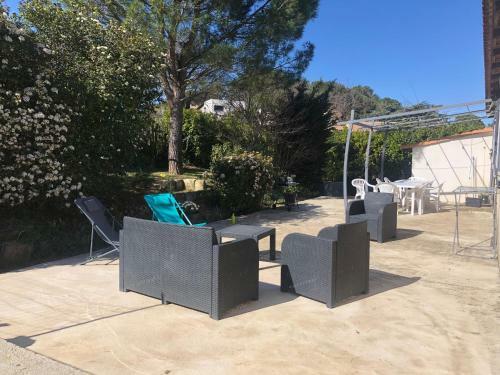 Maison Au Calme Avec Parking En Petite Camargue
