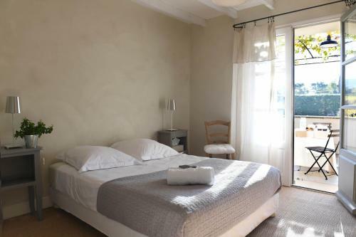 Bed & Breakfast La Maison De B�caras