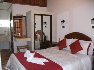 Copacabana Hotel And Suites