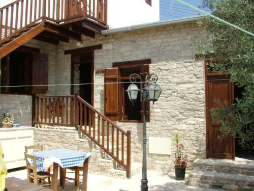 Romios Apartments