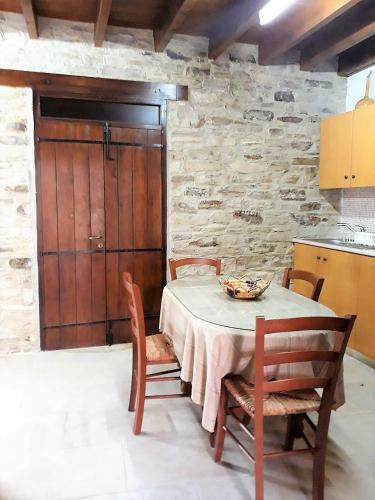 Romios Apartments