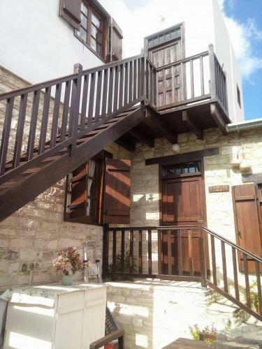 Romios Apartments