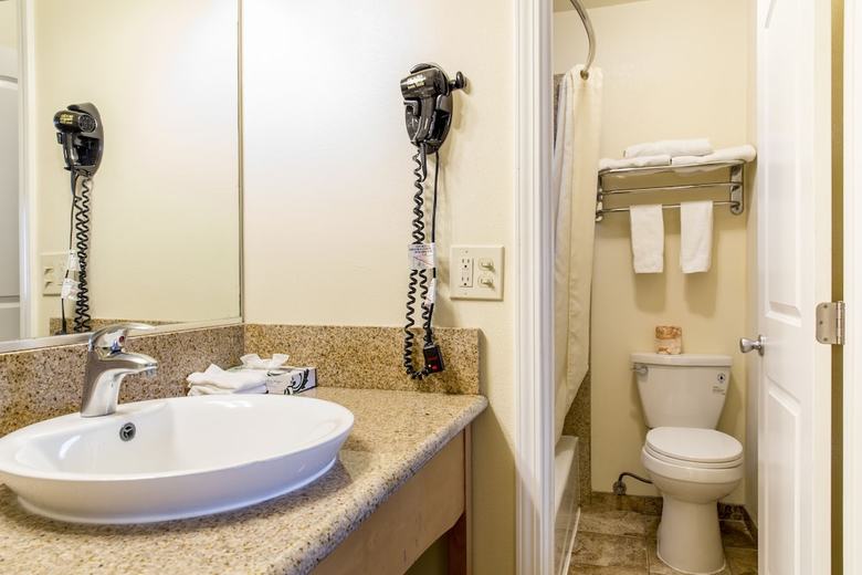 Motel San Luis Inn And Suites