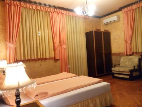 Hostal Guesthouse Petra
