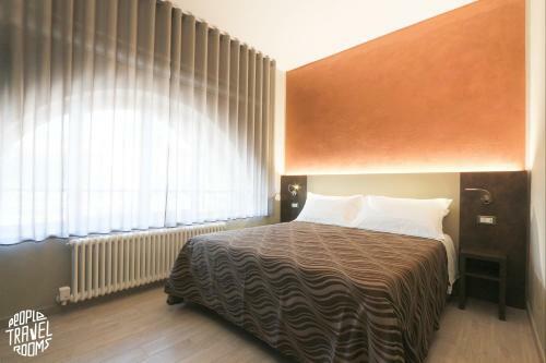 Hostal People Travel Rooms