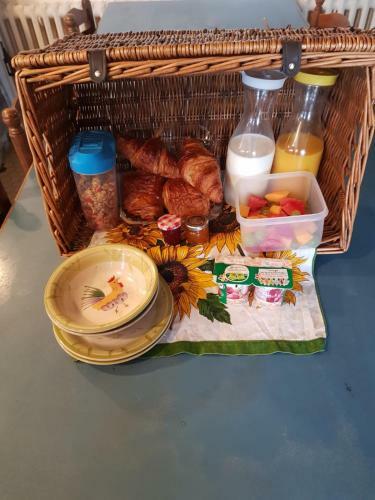 Maison De Campagne En Bordure De For�t