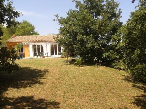 Entre N�mes Et Arles