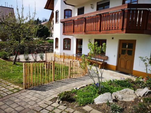 Apartamento 70m�- Ferienwohnung Mit Terrasse