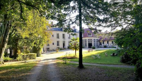 Bed & Breakfast Chateau De La Grand'maison
