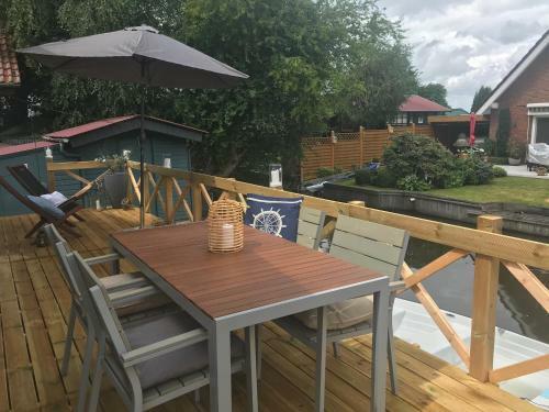 Ferienhaus Heinkens Hoek Mit Eigenem Bootssteg