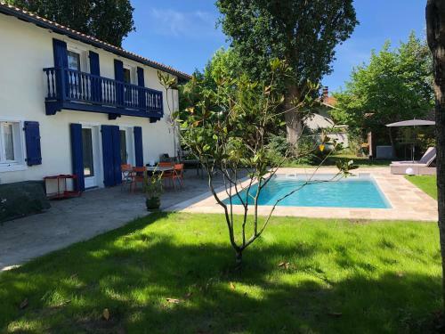 Hostal Les Ch�nes