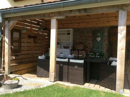 Bed & Breakfast La Long�re Des Capucines