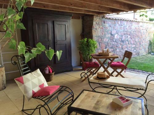 Bed & Breakfast La Long�re Des Capucines