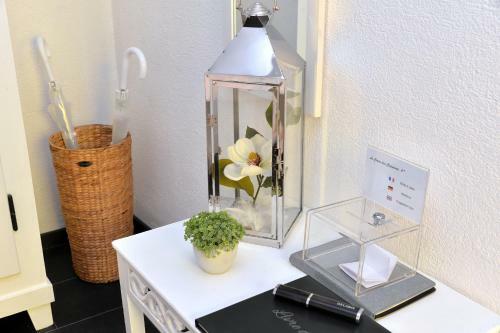 Bed & Breakfast La Long�re Des Capucines