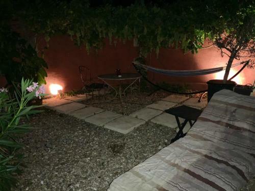 Maison Vigneronne Proximit� De N�mes