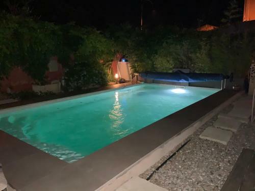 Maison Vigneronne Proximit� De N�mes