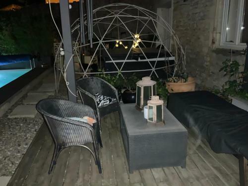 Maison Vigneronne Proximit� De N�mes